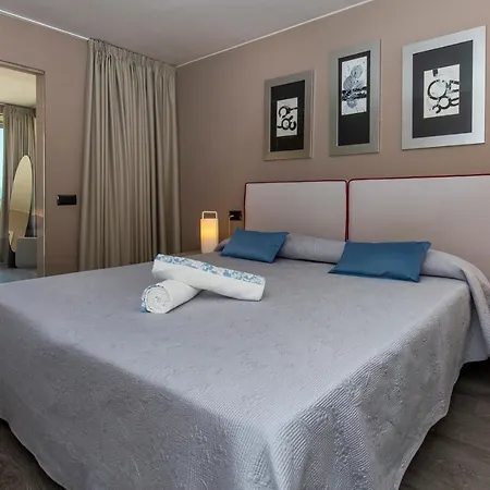Glam Planet Costa Dorada Only Families Apartment *